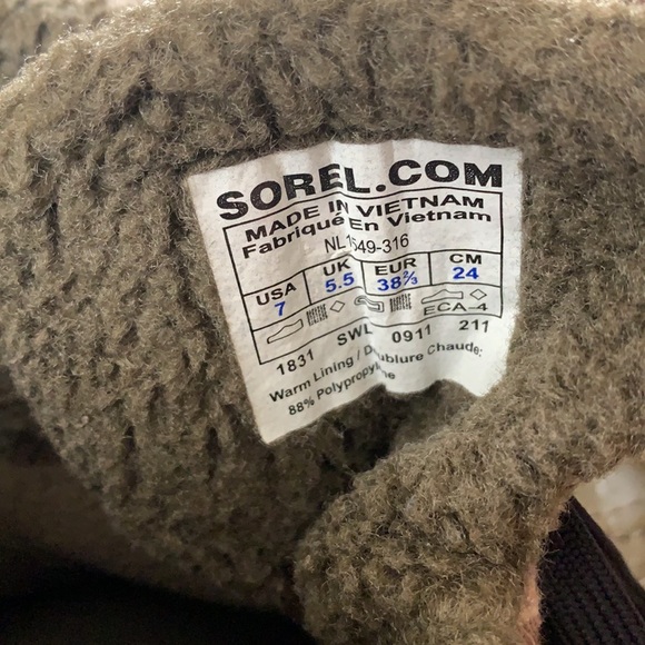 Sorel Plaid Waterproof Boots Tivoli Red and Green Size 7 - Picture 7 of 11